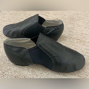 Black jaz shoes, shoe size 9 or 10